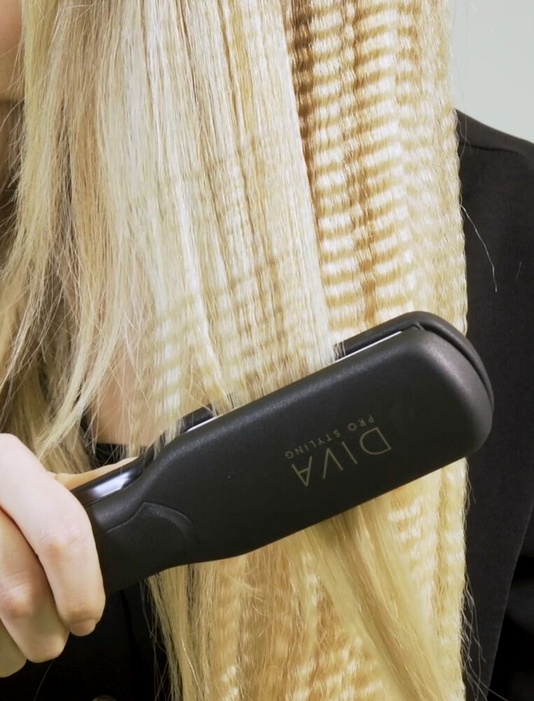 DIVA Kreppeisen Digital Crimper